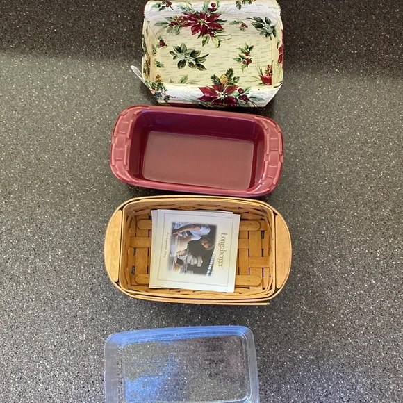 Longaberger basket and mini loaf dish - Picture 2 of 5